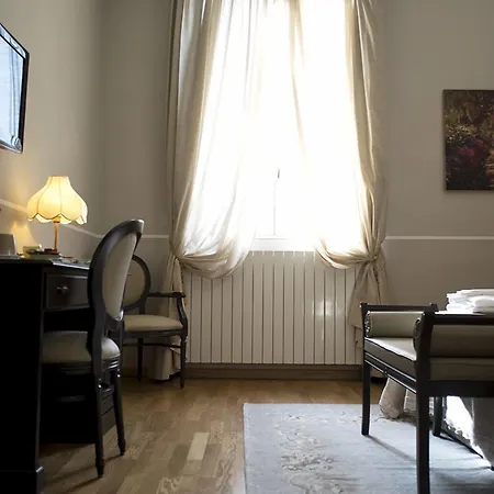 Hotel Navy Livorno