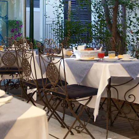 Hotel Navy 3*