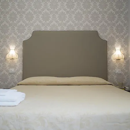 Hotel Navy Livorno
